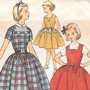 1950er Jahre SIMPLECITY 4786 Girls Fit and Flare Kleid oder Pullover Vintage Schnittmuster Größe 7 oder 10 Brust 27 oder 28 Ärmellos