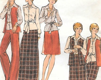 1970s Butterick 3327 Half Size Travel Ensemble with Pants Skirt Vest and Blouse Vintage Sewing Pattern Size 14 1/2 Bust 37
