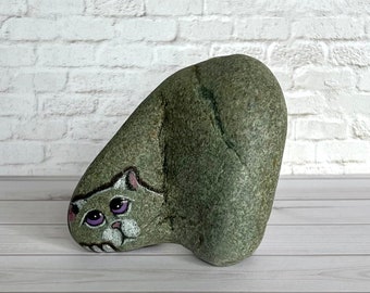 Hand Painted Natural Rock Cat. Painted Stone. Pebble Art. Cat. Rock animal. Rock cat