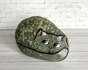 Hand Painted Natural Rock Cat. Painted Stone. Pebble Art. Cat. Rock animal. Rock cat