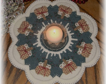 ~*SnOw BaBiEs*~ Winter//Christmas Penny Rug//Candle Mat//Ornies *PATTERN*