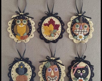 Festive Fall/Autumn/Halloween Wool Applique Ornaments, Ornies /MAILED PAPER PATTERN