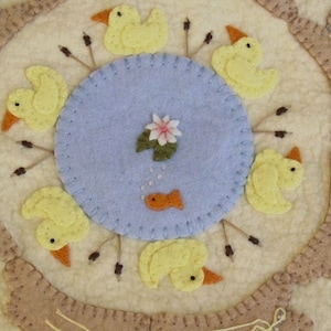 Spring Bunnies and Ducks Penny Rug/Candle Mat MAILED PAPER PATTERN