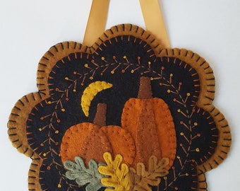 Bittersweet Fall~Mini Mat/Wall hanging/Mug Rug MAILED PATTERN