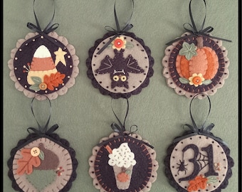 October Treats~Fall/Autumn/Halloween Wool Applique Ornaments, Ornies /MAILED PAPER PATTERN