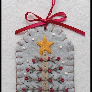 Christmas Tags/Wool Applique Christmas Ornaments, ornies, gift tags /Winter DIGITAL DOWNLOAD PATTERN image 5