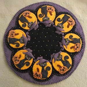 Spooky Halloween Penny Rug/Candle Mat MAILED PAPER PATTERN