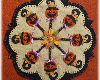Pumpkin Pops Penny Rug/Candle Mat MAILED PATTERN
