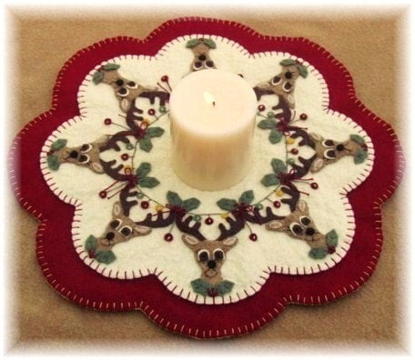 Santa's Reindeer Christmas Penny Rug Candle Mat MAILED - Etsy