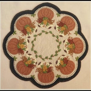 Fall&#39;s Bounty Penny Rug/Candle Mat MAILED PAPER PATTERN