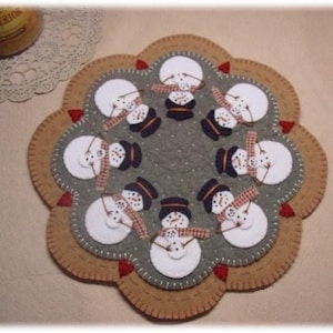 Snowmoms Penny Rug Candle Mat DIGITAL PATTERN image 1