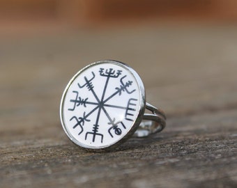 Vegvisir Ring, Icelandic Jewellery,  Compass Ring, Ruin Ring, Iceland Gift, Viking Ring, Viking Jewellery, Symbol Compass Ring