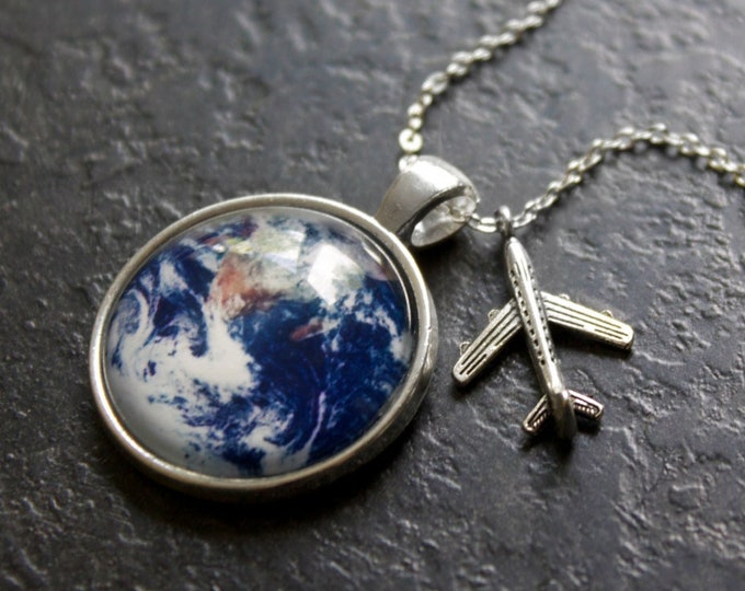 Globetrotter Necklace, Traveller Necklace, World map necklace, Wanderlust necklace, Globe necklace, Aeroplane Necklace, Plane gift