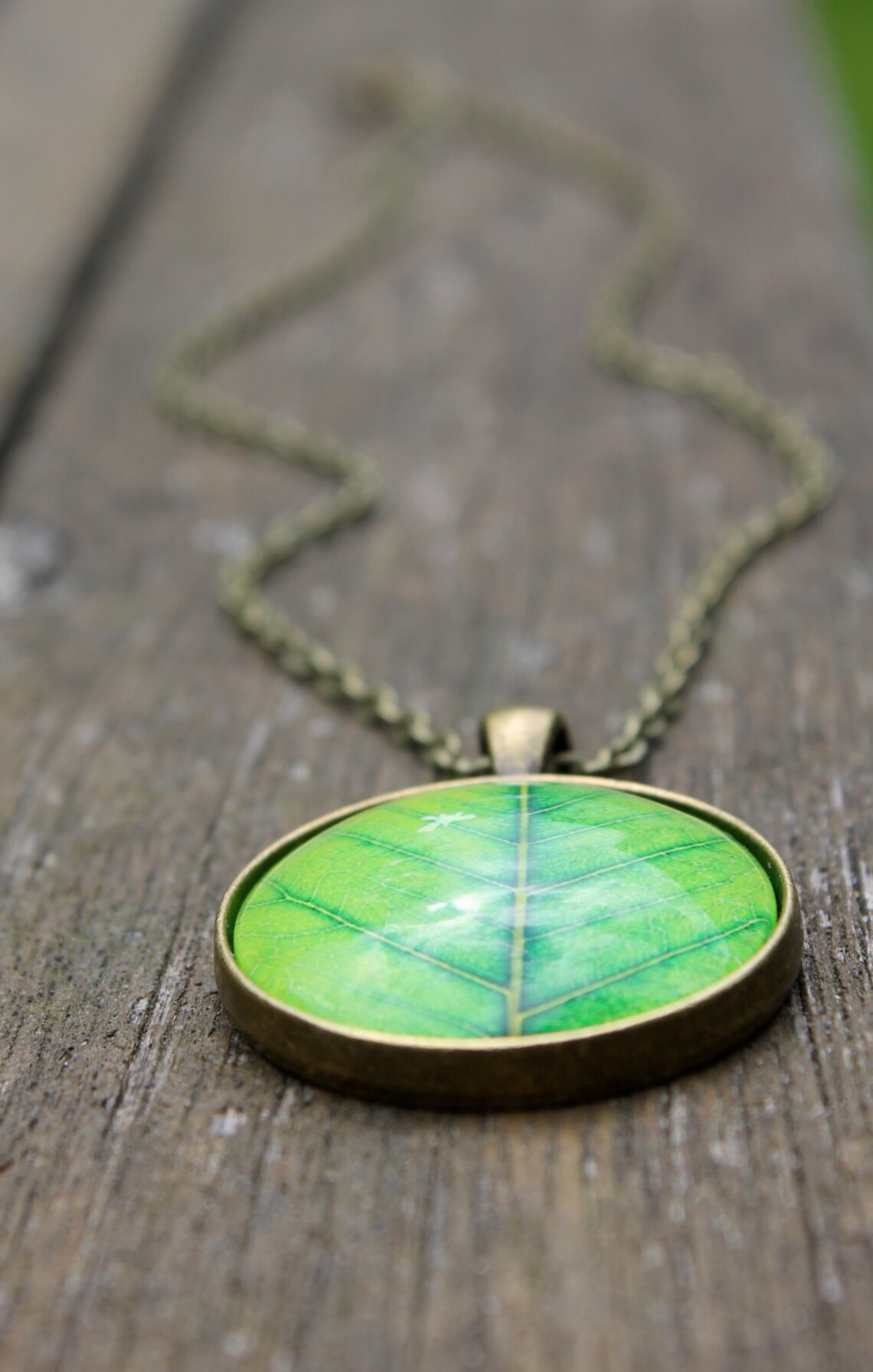 Bright Green Leaf Pendant Necklace Summer Spring Tree Leaves | Etsy