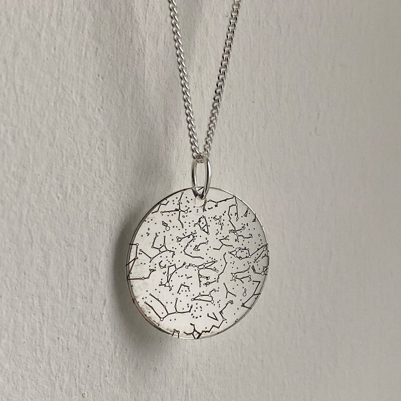 Collar de mapa de estrellas personalizado, regalo de aniversario personalizado para ella, mapa de estrellas por fecha y ubicación, mapa de constelación personalizado, regalo para mujer imagen 3