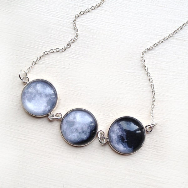 Moon phase necklace La luna - Phases of the Moon Small - Glass Dome Statement Necklace