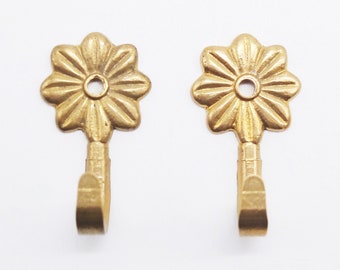 Vintage Flower Brass Wall Hanger, Small Clothes Hook, Set of 2