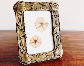 Vintage messing fotolijst in schelpvorm, met metalen standaard aan de achterkant (6x4,5 inch)