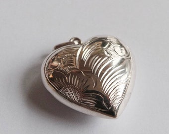 Vintage Sterling Silver Heart hand craved Pendant, heart pendant