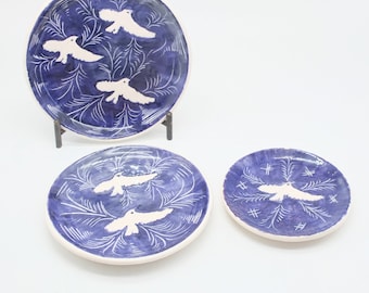 Vintage SET von portugiesischen Vintage Keramikteller, handbemalte Teller, Vogel Teller, kleine Teller