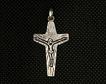 Vintage Sterling Silver Crucifix Pendant