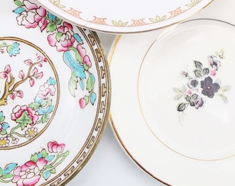 Vintage Porcelain Dish, Mini Porcelain Plate, Ring Dish, Soap Dish, very cute, collcetible plate
