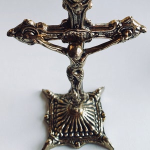 Vintage Tabletop Brass Crucifix, metal crucifix, table top crucifix, standing crucifix