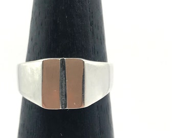 Vintage Solid Sterling Silver Ring, Signet Ring,  vintage sterling silver ring, rap ring, man ring, vintage silver ring