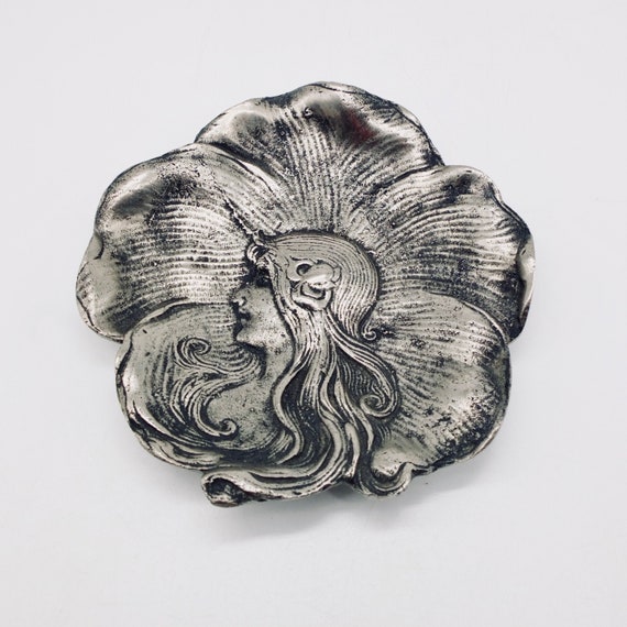 Vintage Dish ring Art Nouveau Style - image 1