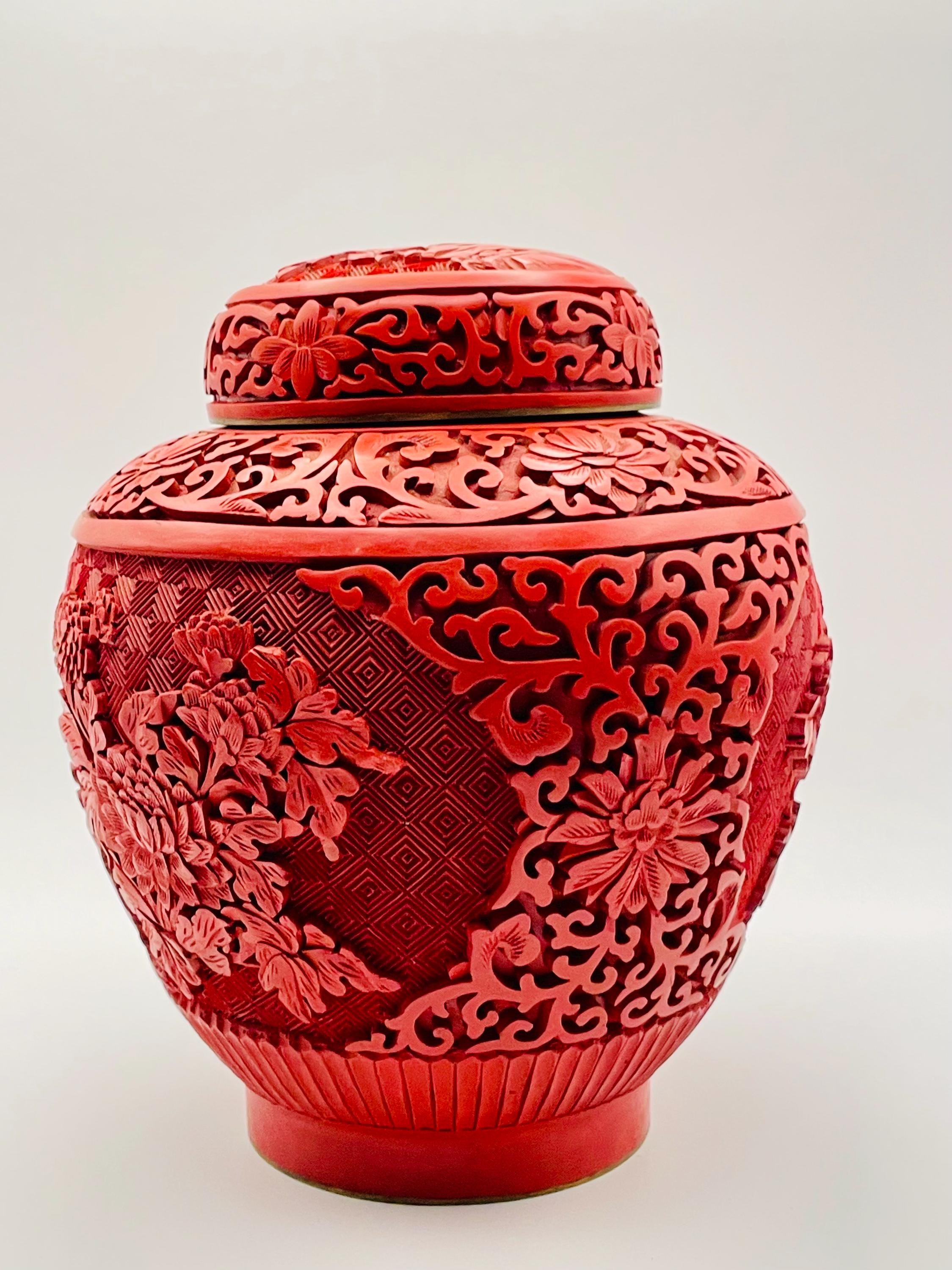 ヴィンテージの中国製辰砂壺、彫刻入り辰砂壺 - Etsy 日本