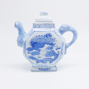 Vintage Miniature Chinese Teapot for collection, Oriental Porcelain Teapot