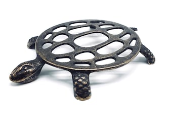 Vintage Brass Turtle Trivet, Elegant Pot Holder (7x5")