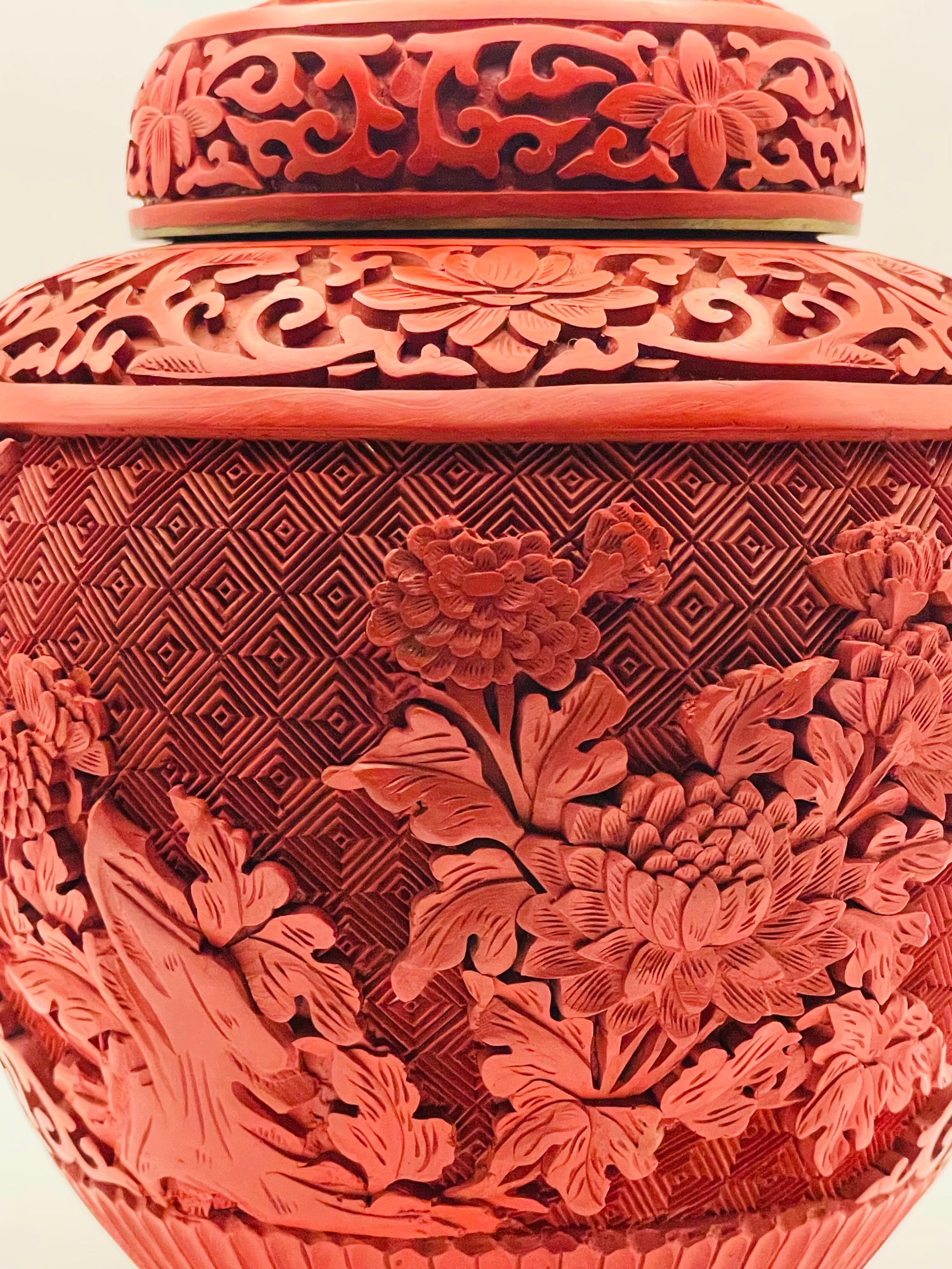 ヴィンテージの中国製辰砂壺、彫刻入り辰砂壺 - Etsy 日本