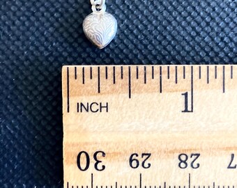 Pendentif Breloque Cœur En Argent Massif Du XIXe Siècle - Bijou Vintage Occasion