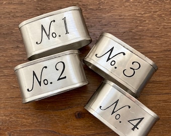 Set of 4 Vintage Elegant Metal Napkin Rings