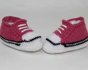 Instant Digital File pdf download knitting pattern -Easy Baby Basketball Booties and Sneakers