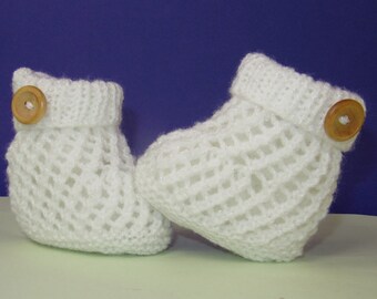 Digital file Pdf Download knitting Pattern - Easy Baby 1 Button Lacey Booties pdf download by madmonkeyknits