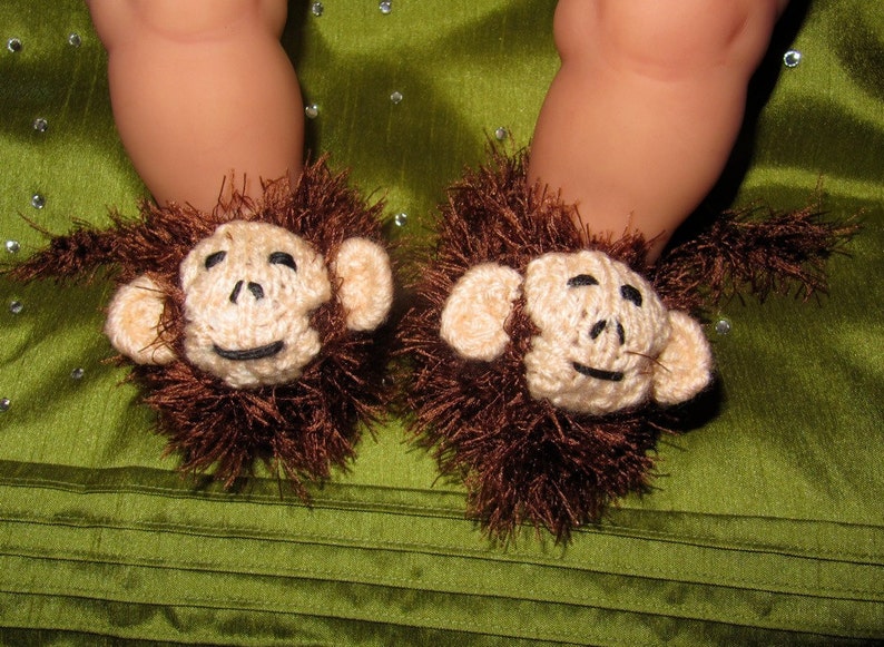 Digital File pdf download knitting pattern madmonkeyknits Baby Monkey Boots Animal Booties Bootees pdf download knitting pattern image 3