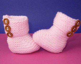 Instant Digital File pdf download knitting pattern - Easy Baby 3 Button Garter Stitch Booties pdf download knitting pattern.
