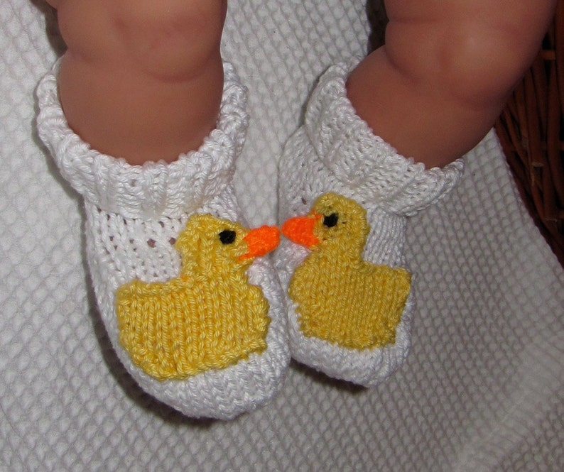 Instant Digital File pdf download knitting pattern madmonkeyknits Baby Duck Boots pdf knitting pattern image 1