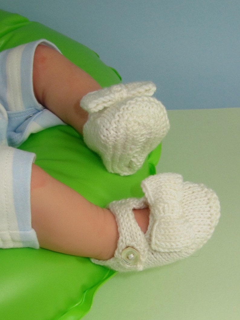 Digital file pdf download knitting pattern Baby Bow Sandals Booties Bootees pdf download knitting pattern image 2