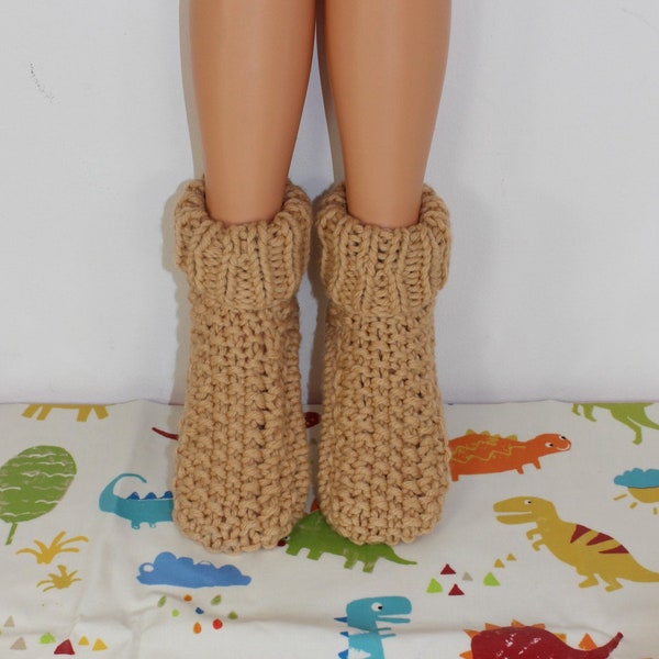 madmonkeyknits immediate pdf download knitting pattern Ladies Super Chunky Moss Stitch Slipper Boots Circular