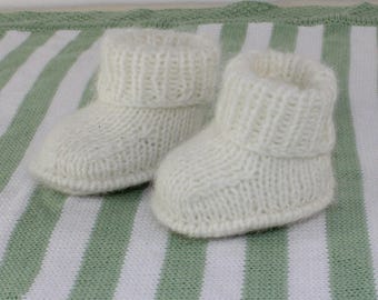 madmonkeyknits - Baby Fluffy Boots knitting pattern pdf download - Instant Digital File pdf knitting pattern