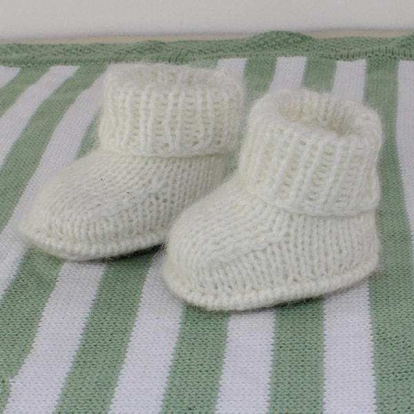 madmonkeyknits - Baby Fluffy Boots knitting pattern pdf download - Instant Digital File pdf knitting pattern