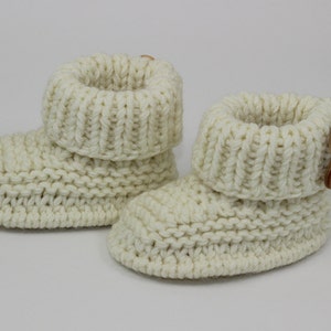 Instant Digital File PDF Download Baby Chunky 2 Button Booties knitting pattern image 2