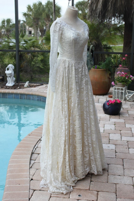 vintage off-white wedding dress