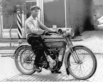 1913 Harley Davidson Motorrad Fotografie, Vintage Barbershop, restauriert (Digitaler Download)