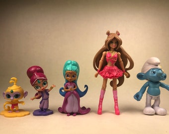 U Pick Plastic Cake Toppers Flora Winx OR Shimmer and Shine Genie Girls with Monkey OR Vanity Smurf with Flower