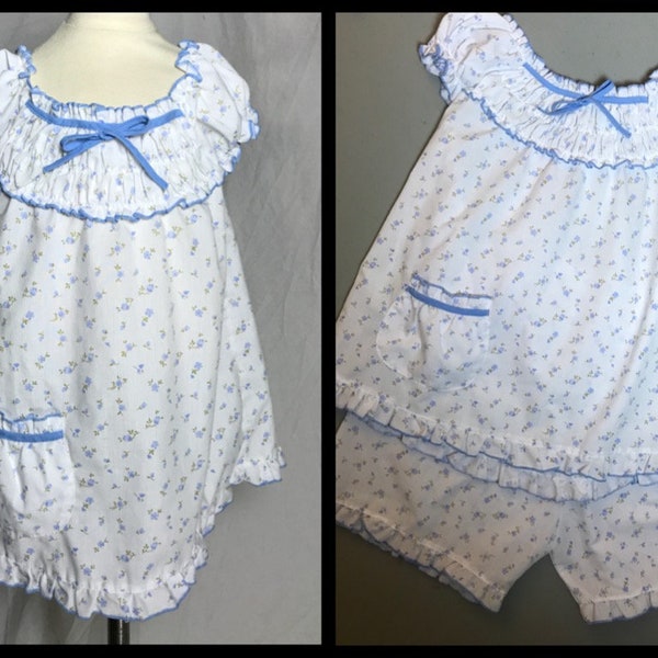 Girl’s Calico Pajama Set with Ruffled Collar and Shorts - Size Estimated 10 12