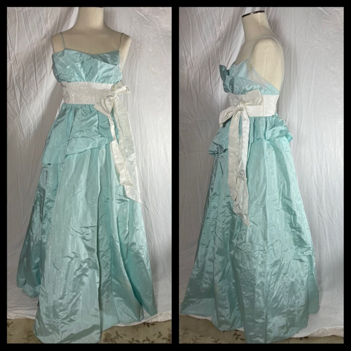 Vintage 1970s Gunne Sax by Jessica Mcclintock Sleeveless Fit and Flare ...